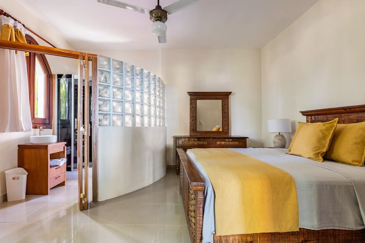 Guest bedroom 5 at Villa Valesta